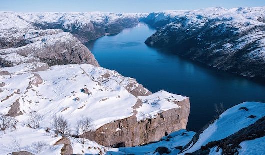 Un fjord majestueux