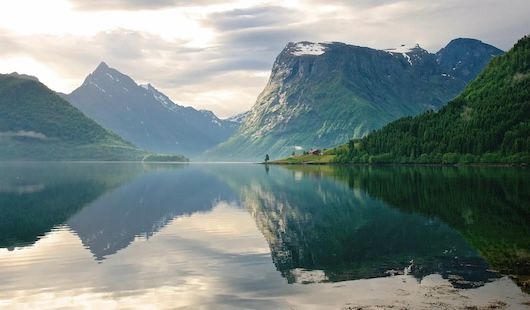 Hjørundfjord