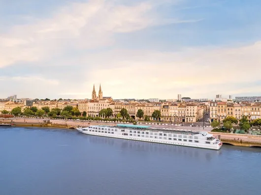 Le MS Cyrano de Bergerac à Bordeaux