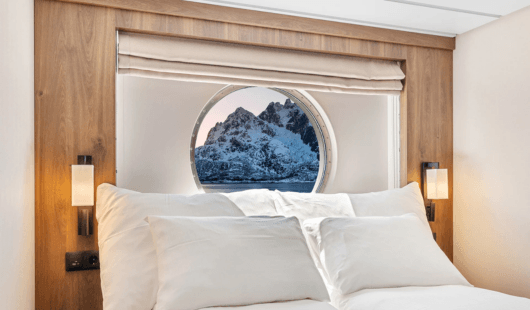 MS Trollfjord arctique sup.png