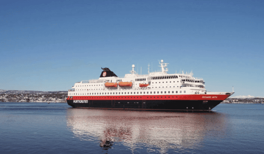 avis-hurtigruten.png