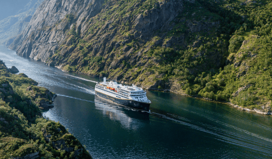 havila vs hurtigruten.png