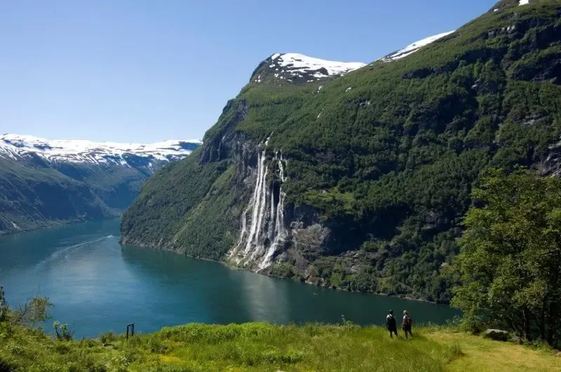 paysage-fjord.jpg.webp