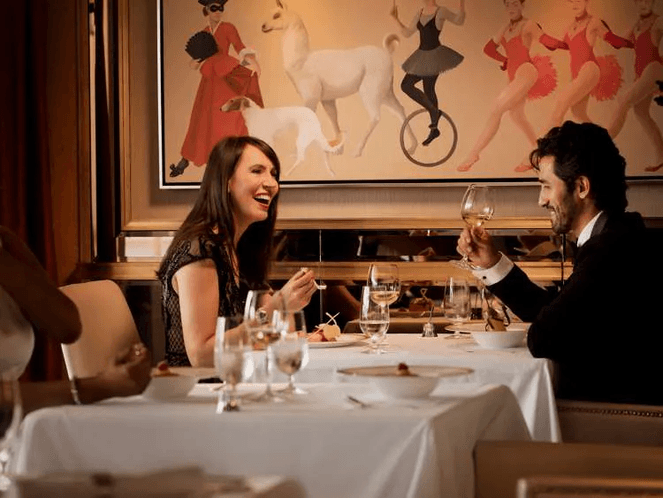 qm2-verandah-tablet.jpg.image.750.563.low (1).png