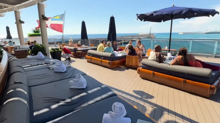 terrasse vue mer resilient lady